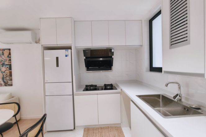 Modern 1br Nr Hongqiao road M3/4/10