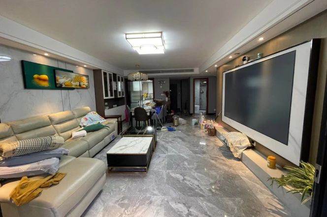4 Brs, 2Baths with Private terrace/Floor heating/Oven/Dryer, 190 sqm @ Wuning metro L13