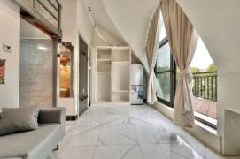 Charming Loft with Large Private Terrace — 3,680 RMB