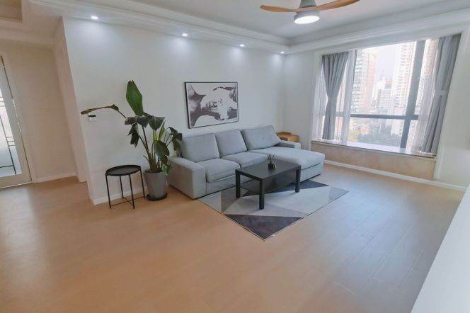 Modern 3BR 2BA w/Heating in Top of City/W.Nanjing Station