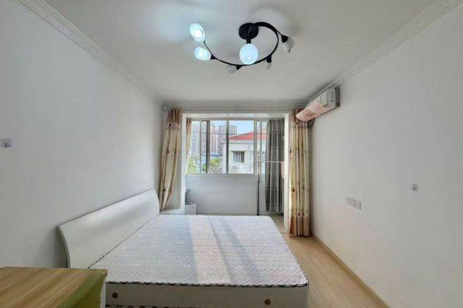 Modern 3Brs/1Lr/1Bt apt nr Jiangsu rd,M2/3/4/11