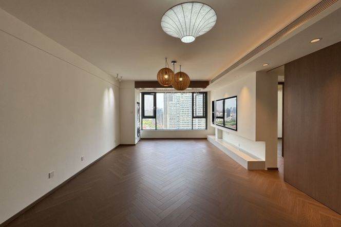 4 Brs, 3 Baths, Floor heating/Central ac/Oven, 170 sqm, Bund House @ Xiaonanmen station L9