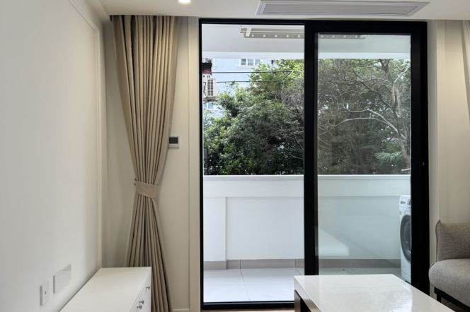 Spacious 1br |South Shanxi rd & Iapm | Newly 1Br+ balcony +heating