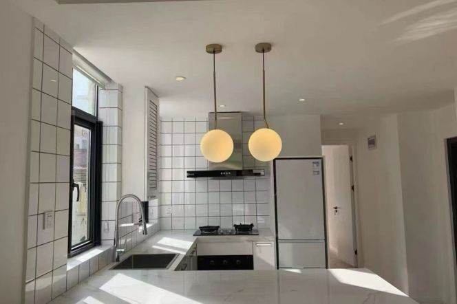 Bright 1br+blacony Nr M1/10/12