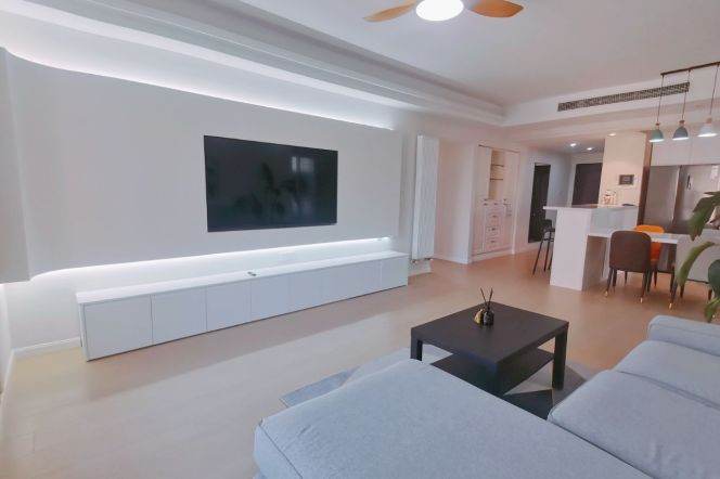 Modern 3BR 2BA w/Heating in Top of City/W.Nanjing Station