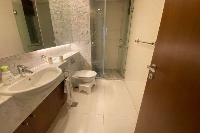 High-Floor Sunny 2BR Opposite Taikoo Hui — 20,000 RMB
