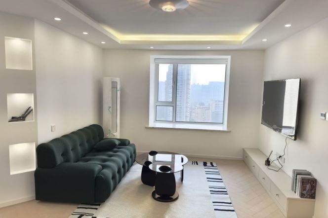 great value 2beds - high floor - natural light- elevator- convenient location-Jing’an 