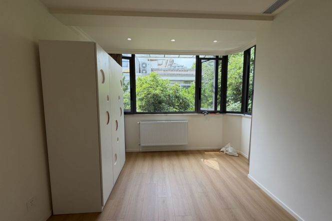 Exquisite Villa for Rent |  2 private terraces & a large side garden 