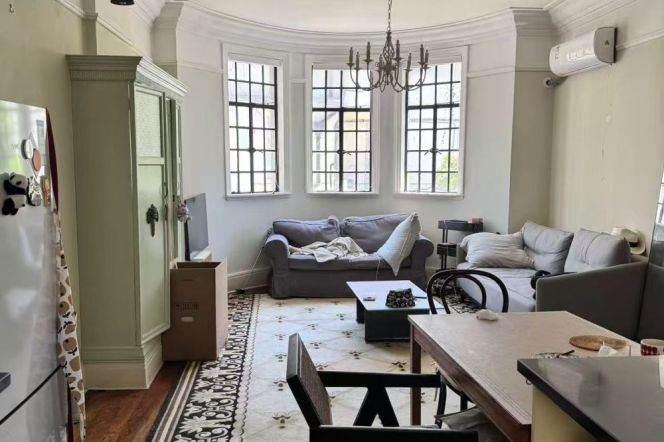 Beautiful Old house + balcony Changle Rd 12k