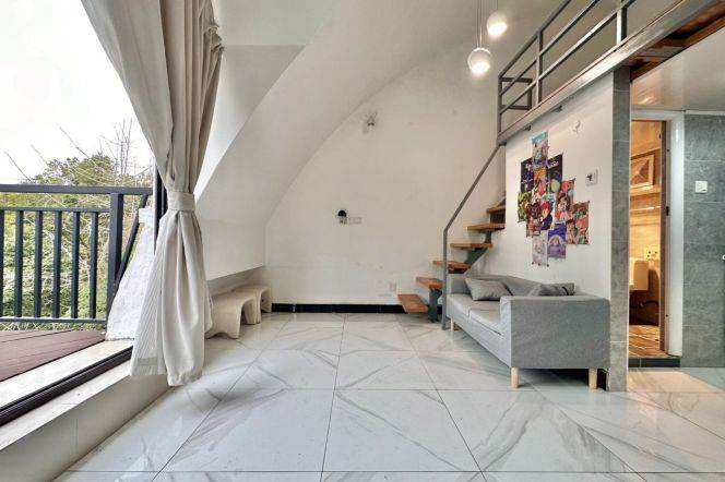 Charming Loft with Large Private Terrace — 3,680 RMB