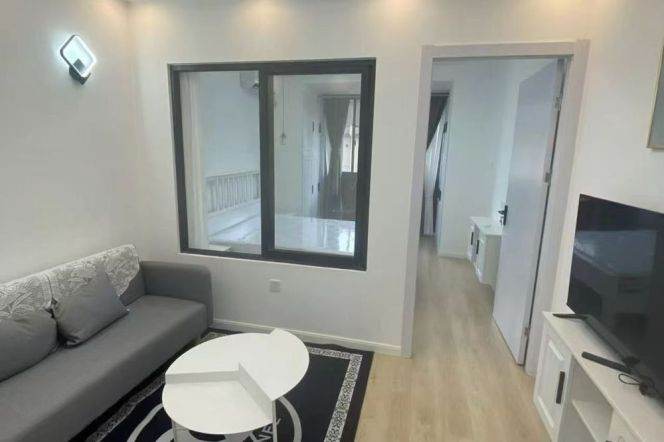 Songyuan rd 1BR 1LR@L10,bright room/great value/nice location