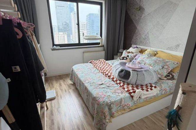 2 brs near L2/L7/L14 jing'an temple station+elevator