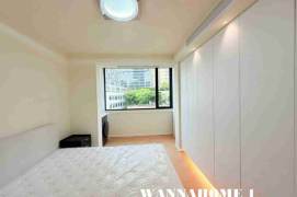Spacious&Bright&Modern 1bdr 1Bath Apt+Large Closets+5F Walk Up+W Nanjing Rd CBD