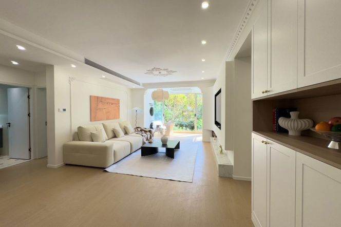 3 Brs, 2 Baths,Garden/Floor heating/Central ac/Oven, 140 sqm @ Shanghai Children Medical Centre L6