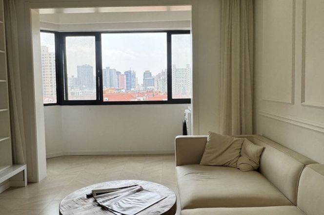 Spacious&Modern&Sunny 1Br  + Elevator | New renovation | Xujiahui