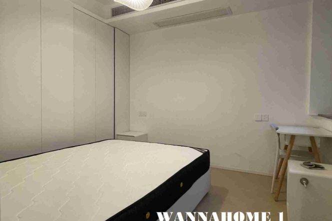 Stunning View+Modern&Really Bright 2Bdrs 2Baths Apt+West Nanjing Rd+Large Balcony+Great Compound