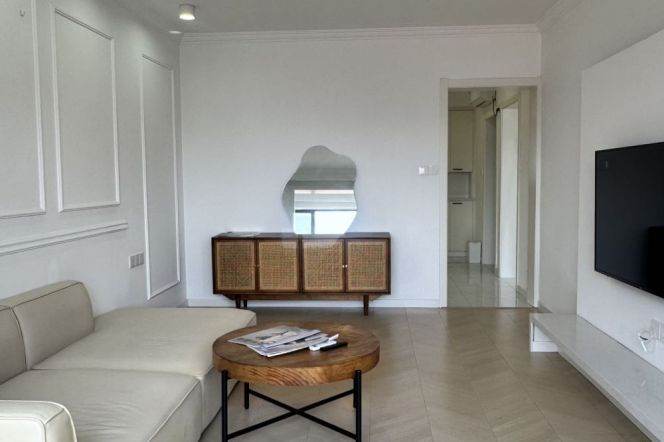 Spacious&Modern&Sunny 1Br  + Elevator | New renovation | Xujiahui