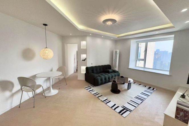 Charming 2br with elevator near Wuding Rd 