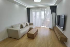 3 Brs, 2 Baths, Floor heating/Dish washer, 140 sqm, Gym, Swimming pool @ Hongbaoshi metro L10