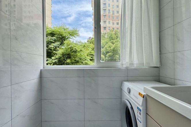 Wuding rd great compound cozy 1br    /  Spacious / Bright / Modern/ Quiet / Elevator