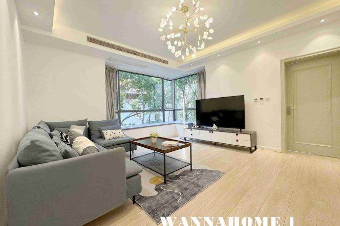 Modern&Spacious&Bright 4Bdrs 2Baths Apt/Taikoo Hui+Top Compound+Greenery View