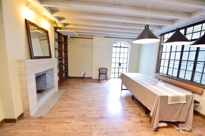 Valuable/Character Wukang Rd Historical Apt with Balcony/Floorheaing 12.8K 
