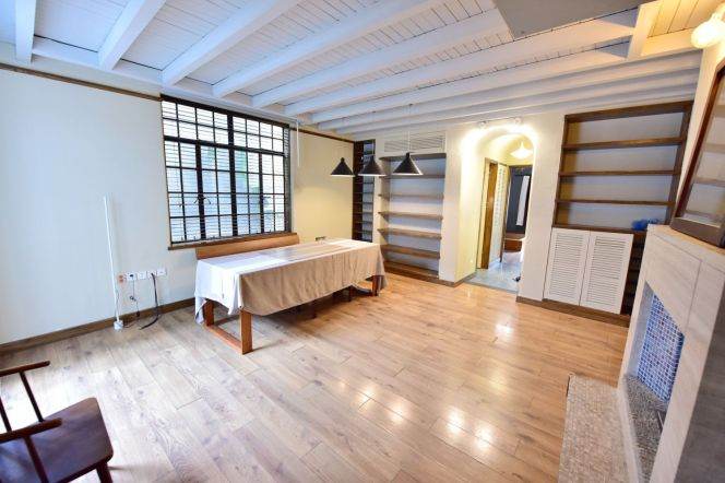 Valuable/Character Wukang Rd Historical Apt with Balcony/Floorheaing 12.8K 