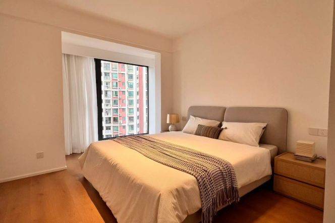 Nice compound/modern 2br 2lr/central AC/NR ECNU,Longde rd@L11/13
