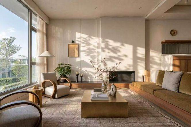 Luxury Townhouse for Rent on Xinhua Road 