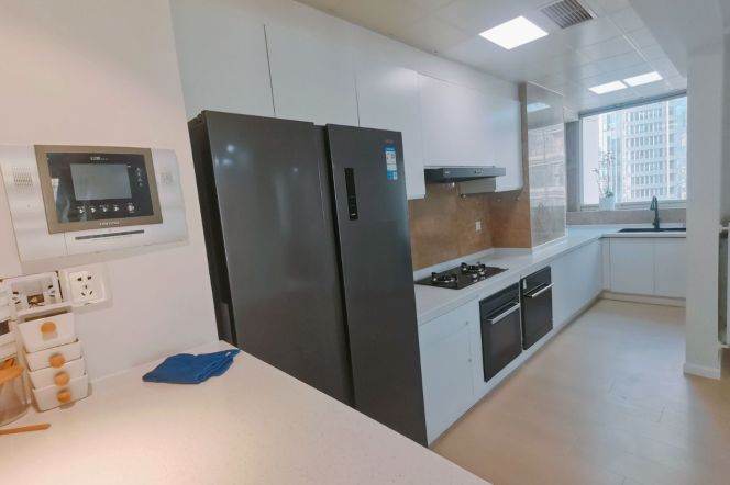 Modern 3BR 2BA w/Heating in Top of City/W.Nanjing Station
