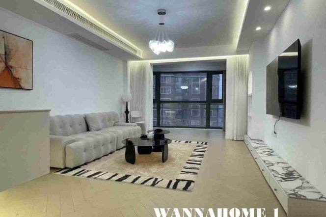 Stunning View+Modern&Really Bright 2Bdrs 2Baths Apt+West Nanjing Rd+Large Balcony+Great Compound