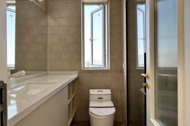 0 step Wuding rd L14 | Spacious 2Br+great sunshine | Heating ,elevator ,15.6K