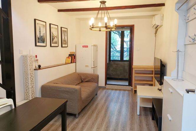 Good Value Duplex Apt. Near iapm 