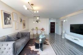 2 Brs, 2 Baths, Oven, Dryer, 120 sqm @ Dapuqiao station L9