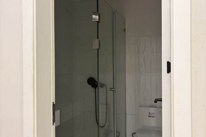 South Shanxi rd 1BR apartment