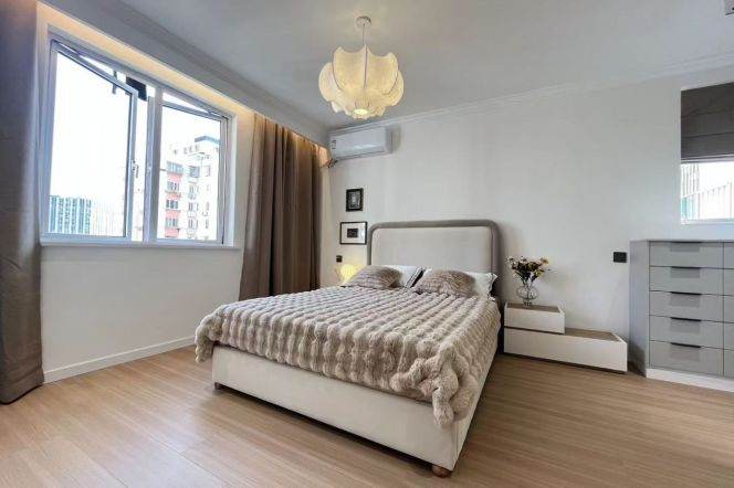 Qufu rd/modern 2br 1lr/high floor/bright room/Nice deco&location,@L12/8