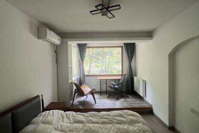 Xujiahui 3BR 2BA/Central AC+Heating
