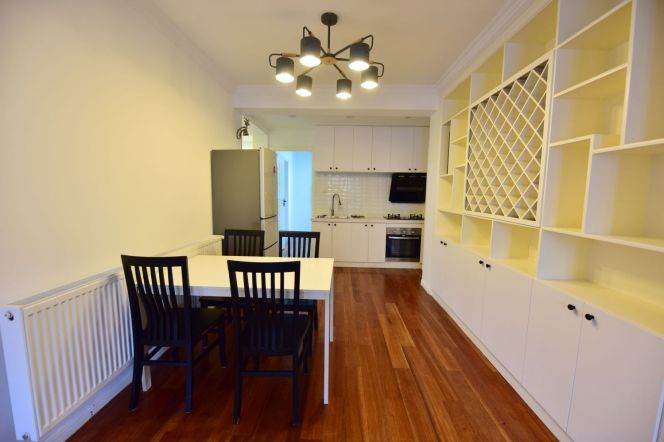 Valuable Yongkang Rd 2BR+2BA with Balcony/Wallheating 14.8K  