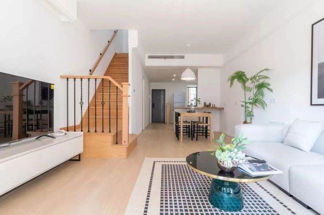 Modern 2brs with floor heating and balcony Nearby Jing an temple