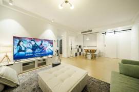 Excellent 3Bedrooms elevator Apt+Wall Heating+Oven@Zhongshan Park