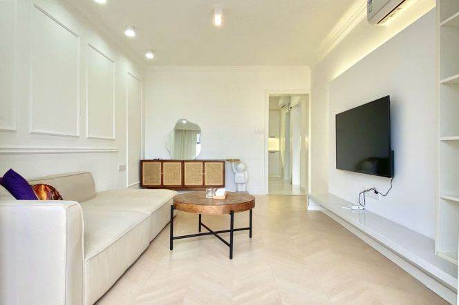 Xujiahui/cozy 1BR 2LR/spacious&modern/double south/elevator,@L11/1/9