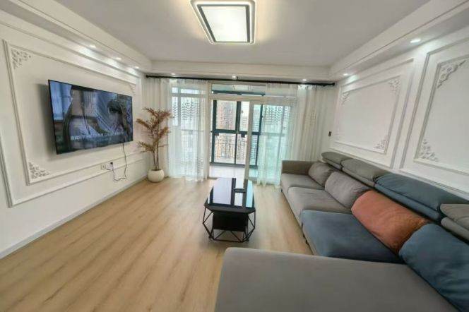 Dapuqiao station spacious 3br2bt good compound with 16k