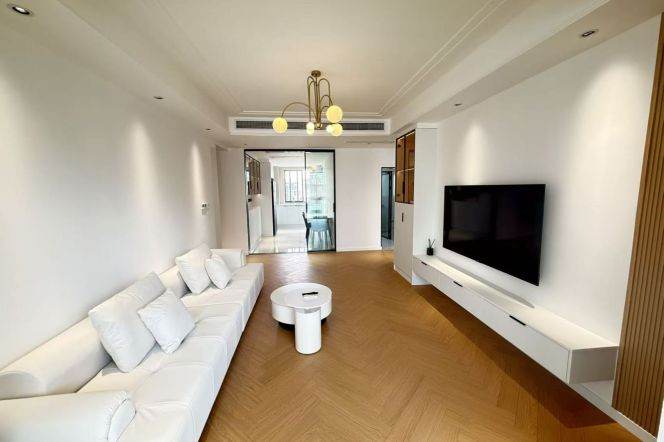 14.5k Cozy 2Br with floor heating Nr Yishan Rd.line3/4/9