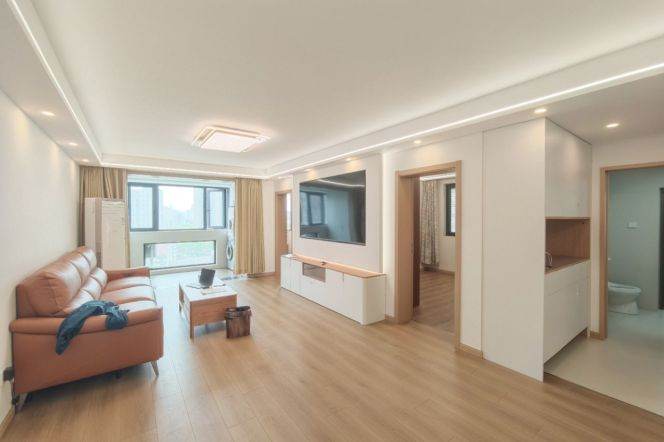 jiangsu rd elevator 2BR/big living room@L2/11