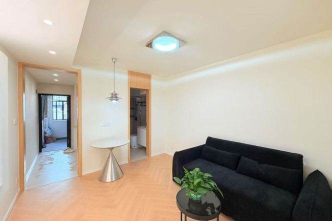Modern 1br near Changping Rd M7