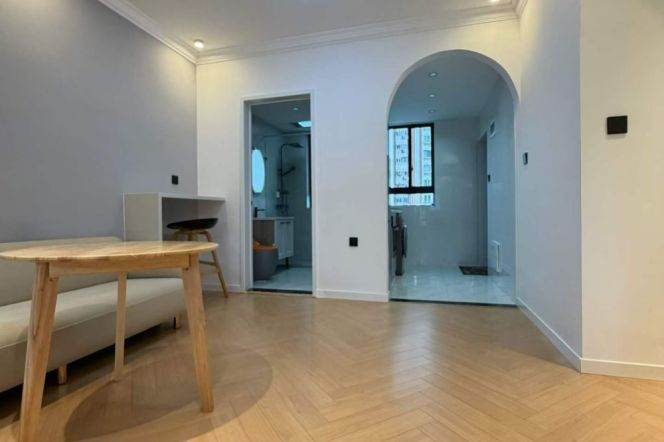 Zhongshan park 1BR 1LR@L2/3/4,bright room/NR Suzhou River/brand furniture
