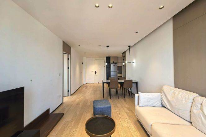 1 Big Br, 1 Living room, Central ac, Oven, 80 sqm @ Dapuqiao station L9