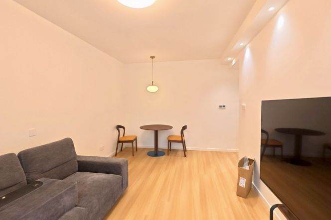 Newly Renovated Home With Private Yard and Storage Room | Xinhua Road