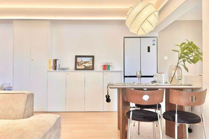 Fresh modern 2brs Nr changping road M7