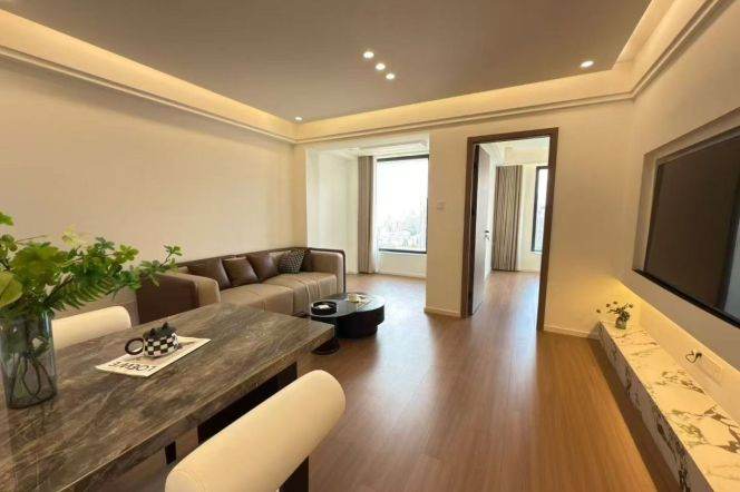 West Yan’an station charming & spacious 1bt with 12k